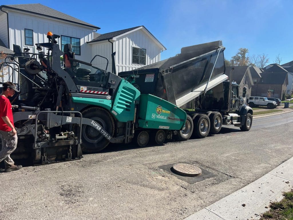 SPS Paving truck